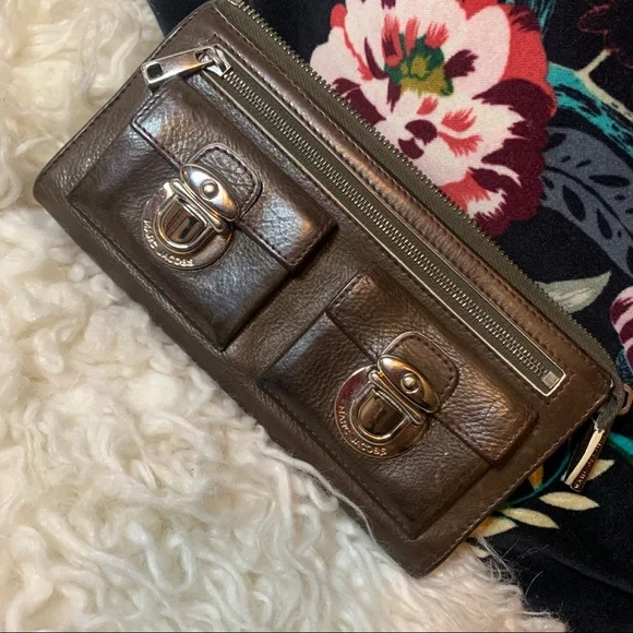 Marc Jacobs Zip Clutch Wallet in Brown with Silver Hardware